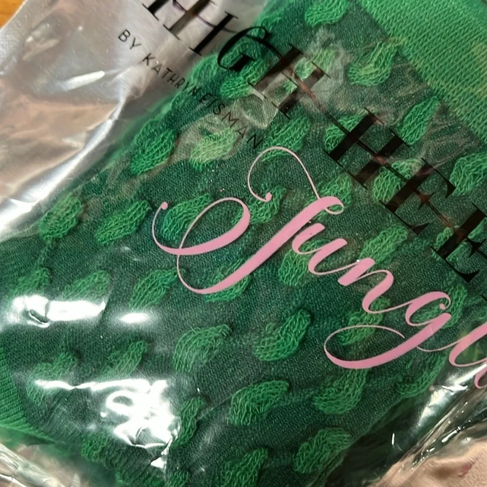 High Heel Jungle Kelly Socks New in Package Green Textured Socks
